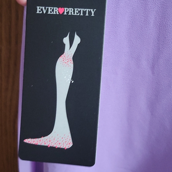 Formal long dress purple dress flowy size 8 - Picture 3 of 11